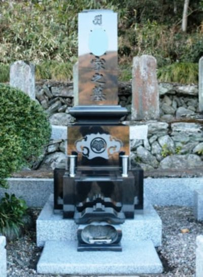 お墓(黒御影)施工後