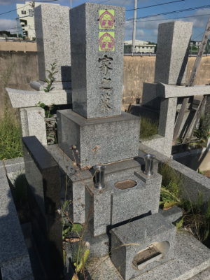 お墓（白御影）施工前